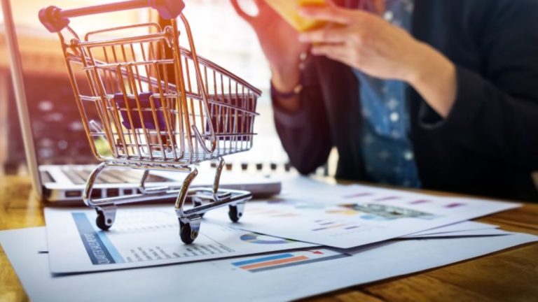 o-que-e-varejo-inteligente-conceito-tecnologias-e-como-ele-transforma-as-vendas-peggo-market